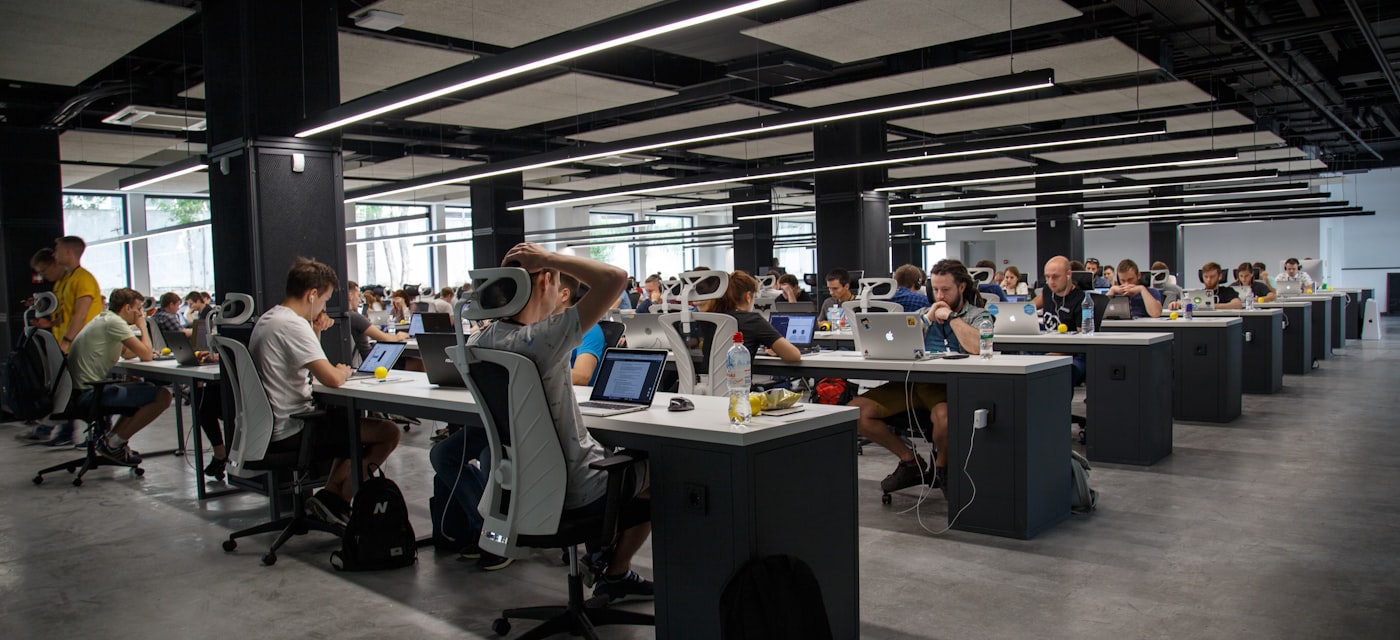 Come misurare il rumore sul posto di lavoro con lo smartphone (guida pratica)